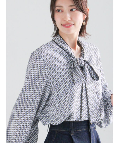 Te chichi（テチチ）の「パターンアソートボウタイブラウス《2026 spring catalog item》（シャツ/ブラウス・レディース・オフホワイト/ブルー/イエロー/ネイビー・F）」の3枚目の写真