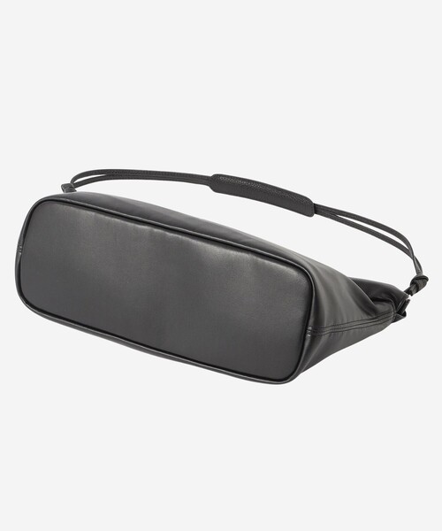 MACKINTOSH LONDON（マッキントッシュ ロンドン）の「PUレザードローストリングバッグ（トートバッグ・レディース・ブラック・FREE）」の4枚目の写真