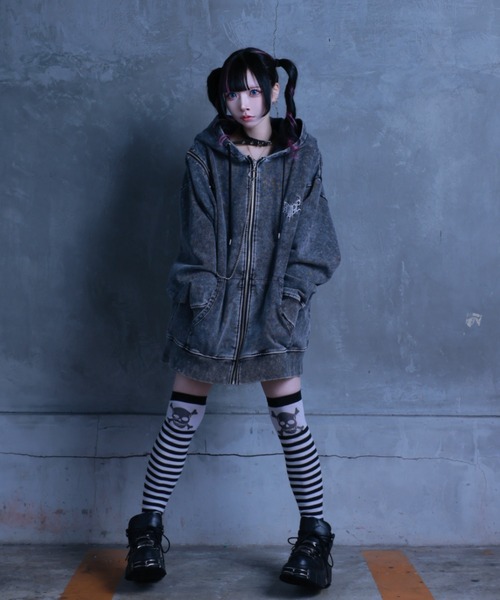 Amilige（アミリージュ）の「クロスプリントZIPパーカー（パーカー・レディース・ブラック/グレー・FREE）」の10枚目の写真