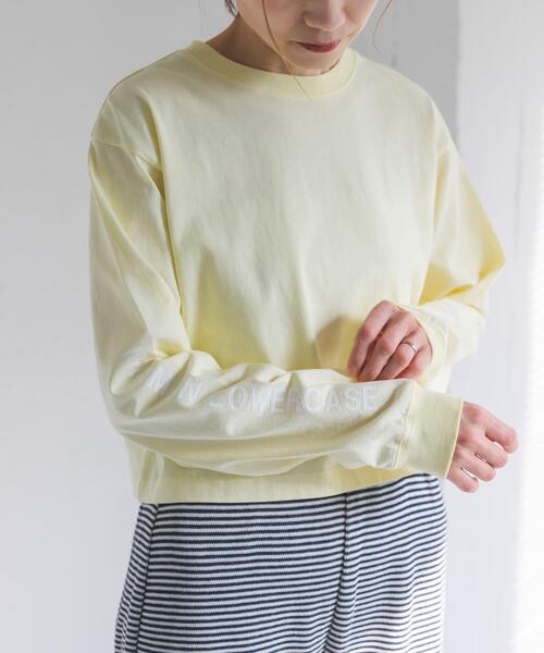 FORK&SPOON(フォークアンドスプーン)の「FORK&SPOON スリーブロゴクロップドTシャツ(Tシャツ/カットソー・レディース・オフホワイト/イエロー系その他・1)」の2枚目の写真