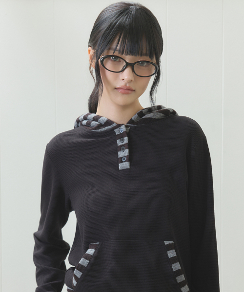 EL WAFFLE STRIPE HOOD TEE (BLACK) — худи-футболка в рубчик, черная