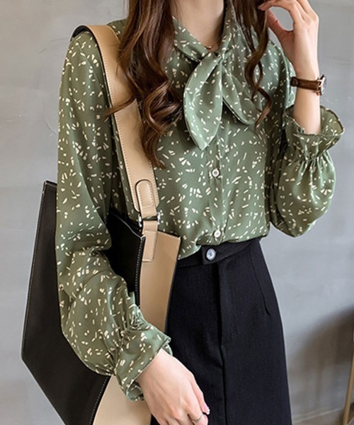 SallyLunn(サリーラン)の「蝶結びプリントシャツ(シャツ/ブラウス・レディース・グリーン/ブラック・LARGE/MEDIUM)」の4枚目の写真