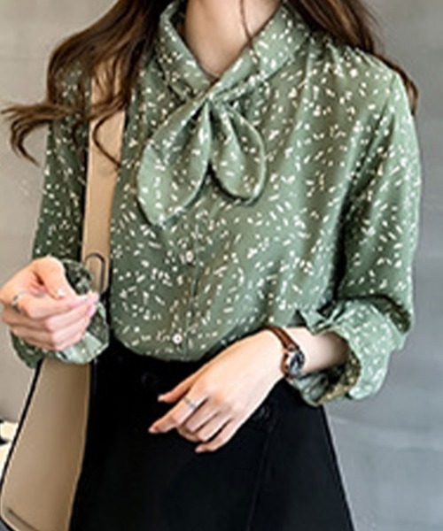 SallyLunn(サリーラン)の「蝶結びプリントシャツ(シャツ/ブラウス・レディース・グリーン/ブラック・LARGE/MEDIUM)」の5枚目の写真