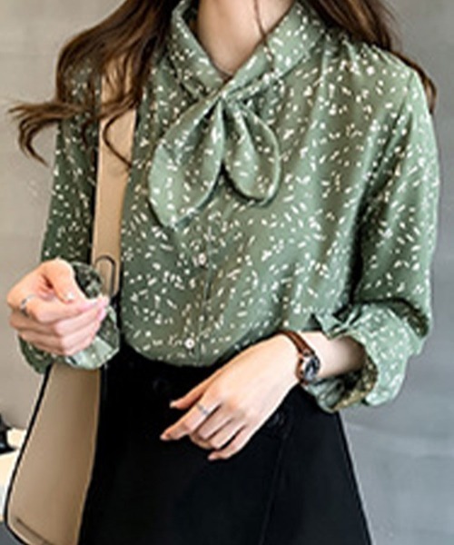 SallyLunn(サリーラン)の「蝶結びプリントシャツ(シャツ/ブラウス・レディース・グリーン/ブラック・LARGE/MEDIUM)」の6枚目の写真