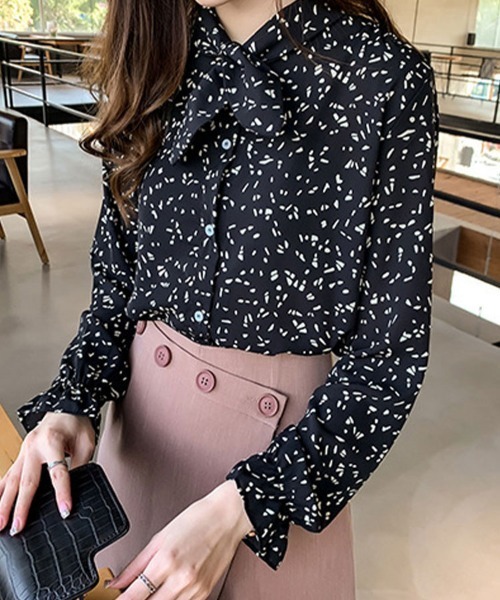 SallyLunn(サリーラン)の「蝶結びプリントシャツ(シャツ/ブラウス・レディース・グリーン/ブラック・LARGE/MEDIUM)」の7枚目の写真