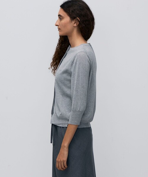 BACCA（バッカ）の「ハイゲージコットン クルーネックカーディガン（カーディガン/ボレロ・レディース・チャコールグレー・S）」の4枚目の写真