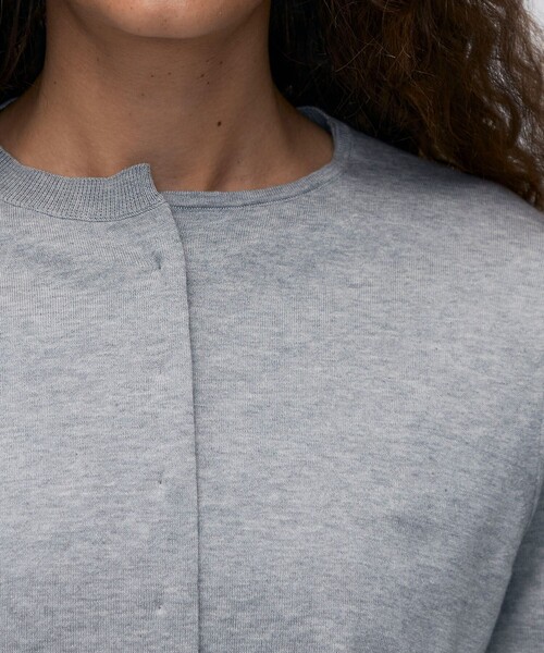 BACCA（バッカ）の「ハイゲージコットン クルーネックカーディガン（カーディガン/ボレロ・レディース・チャコールグレー・S）」の8枚目の写真