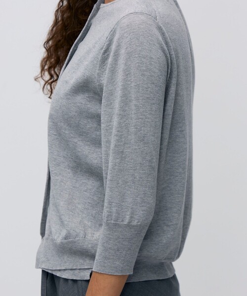 BACCA（バッカ）の「ハイゲージコットン クルーネックカーディガン（カーディガン/ボレロ・レディース・チャコールグレー・S）」の9枚目の写真