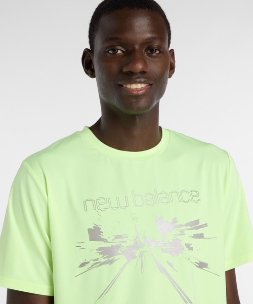 NEW BALANCE(ニューバランス)の「リフレクティブシティポリTシャツ(Tシャツ/カットソー・メンズ・レモンイエロー/ブラック・SMALL/MEDIUM/LARGE/X-LARGE/XX-LARGE)」の12枚目の写真