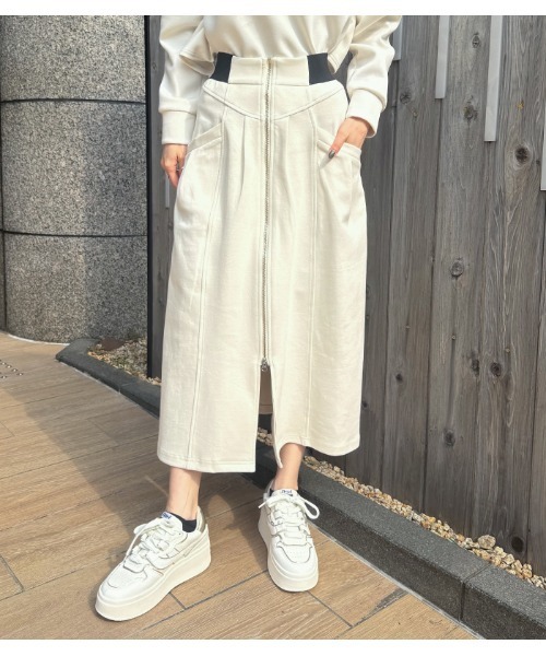 LUGIVA（ルギヴァ）の「【LUGIVA/ルギバ】フロントジップスウェットロングスカート（スカート・レディース・オフホワイト/ブラック・FREE）」の7枚目の写真