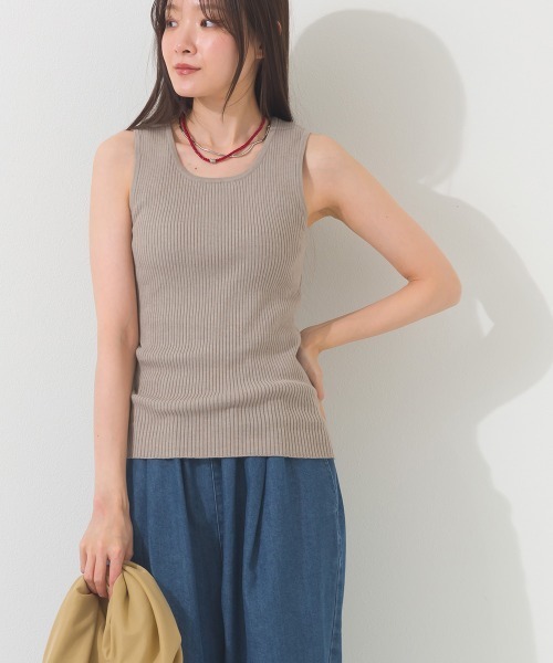 OMNES(オムネス)の「横編みリブタンクトップ(タンクトップ・レディース・オートミール/ライトグレー/アイボリー/ブラック・FREE)」の4枚目の写真