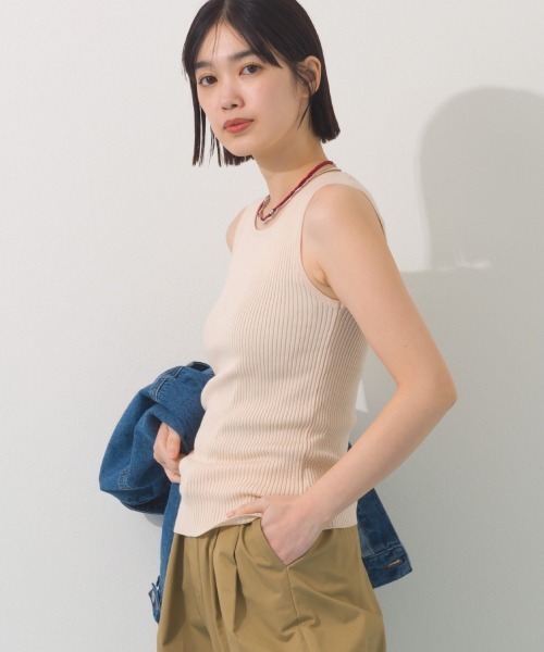 OMNES(オムネス)の「横編みリブタンクトップ(タンクトップ・レディース・オートミール/ライトグレー/アイボリー/ブラック・FREE)」の2枚目の写真