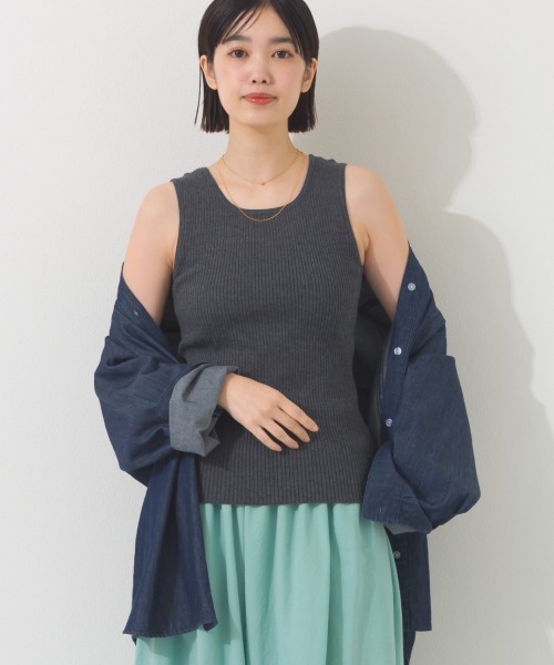 OMNES(オムネス)の「横編みリブタンクトップ(タンクトップ・レディース・オートミール/ライトグレー/アイボリー/ブラック・FREE)」の3枚目の写真
