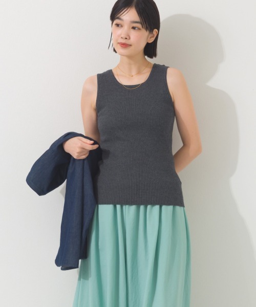 OMNES(オムネス)の「横編みリブタンクトップ(タンクトップ・レディース・オートミール/ライトグレー/アイボリー/ブラック・FREE)」の15枚目の写真