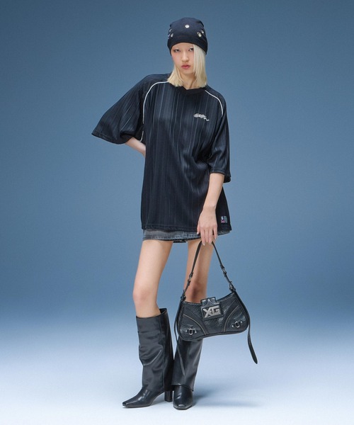 X-girl（エックスガール）の「XG EMBLEM BUCKLE PANELED SHOULDER BAG（ショルダーバッグ・レディース・ブラック/ピンク・ONE SIZE）」の10枚目の写真