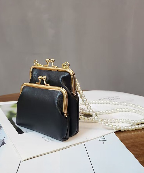 MAISON SELECT(メゾンセレクト)の「2C21-MZ パールチェーンストラップ ダブルがま口 ミニショルダー(ショルダーバッグ・レディース・レッド/ライトピンク/ブラック・ONESIZE)」の6枚目の写真