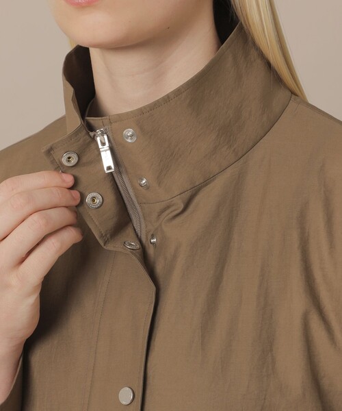 MACKINTOSH LONDON（マッキントッシュ ロンドン）の「【婦人画報4月号掲載】シルケットタフタショートコート（その他アウター・レディース・ベージュ/イエロー/ブラウン・38/40）」の8枚目の写真