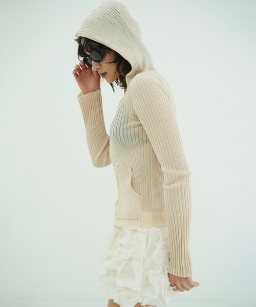 CLANE（クラネ）の「SHEER HOODED KNIT CARDIGAN（パーカー・レディース・アイボリー/サックスブルー・1/2）」の13枚目の写真