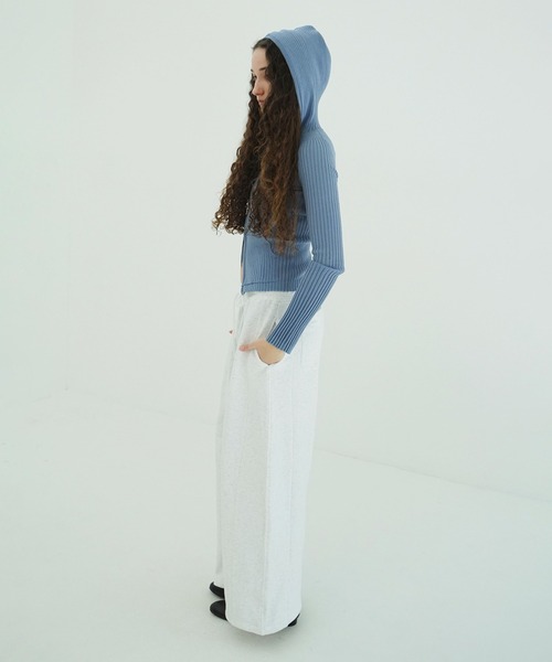 CLANE（クラネ）の「SHEER HOODED KNIT CARDIGAN（パーカー・レディース・アイボリー/サックスブルー・1/2）」の9枚目の写真