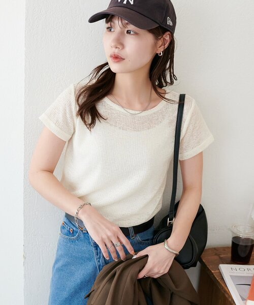 DISCOAT(ディスコート)の「【WEB限定】シアーワッフルクルーネックコンパクトTシャツ(Tシャツ/カットソー・レディース・ネイビー/グレイッシュベージュ/アイボリー/ミント・MEDIUM)」の6枚目の写真