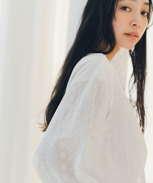 studio CLIP（スタディオクリップ）の「ダブルフロントレースドッキングプルオーバー（Tシャツ/カットソー・レディース・オフホワイト/ラベンダー/ブラック/ライトグリーン・FREE）」の5枚目の写真