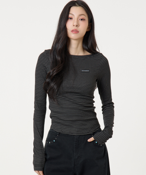 UNKNOWN PLANET(アンノウンプラネット)の「スリムストライプボートネックロングスリーブトップブラック(Tシャツ/カットソー・レディース・その他・MEDIUM/SMALL)」の4枚目の写真