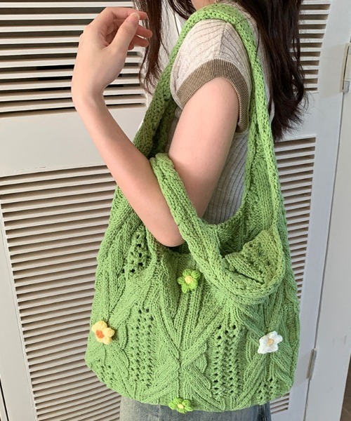 VIBGYOR Women(ヴィブジョー ウィメン)の「【urge select】ケーブル編み サマーニット ショルダー トートバッグ【A4サイズ収納可能】(トートバッグ・レディース・ブルー/ブラウン/ホワイト/ピンク/グリーン・FREE)」の3枚目の写真