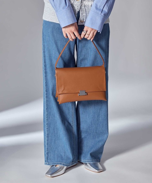 Gready Brilliant（グレディブリリアン）の「ソフトフラップショルダー（ショルダーバッグ・レディース・ブラック/ブラウン・FREE）」の7枚目の写真