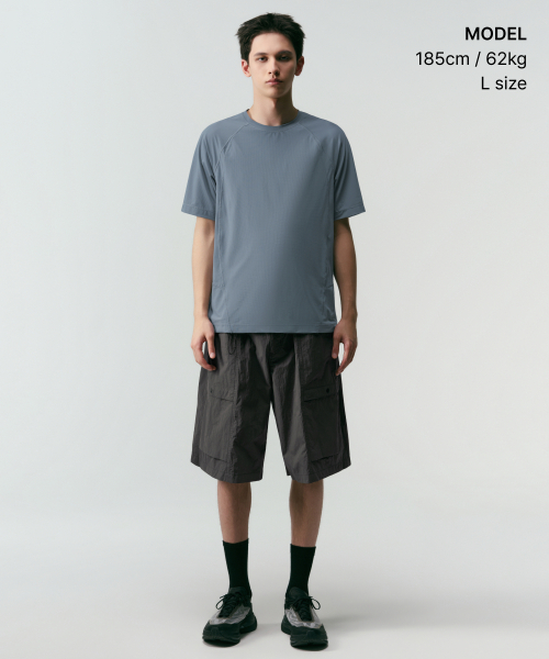 MUSINSA STANDARD（ムシンサスタンダード）の「[シティレジャー] スポーティブテクスチャードTシャツ [ブルーグレー]（Tシャツ/カットソー・メンズ・その他・SMALL/MEDIUM/LARGE/X-LARGE/2XL）」の2枚目の写真