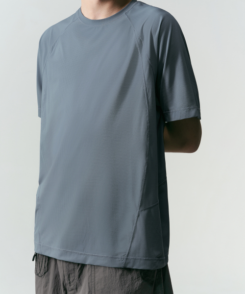 MUSINSA STANDARD（ムシンサスタンダード）の「[シティレジャー] スポーティブテクスチャードTシャツ [ブルーグレー]（Tシャツ/カットソー・メンズ・その他・SMALL/MEDIUM/LARGE/X-LARGE/2XL）」の6枚目の写真