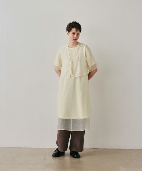 Kelen(ケレン)の「「KELEN / ケレン」シアー刺繍 ベスト(シャツ/ブラウス・レディース・チャコールグレー/ブラック/ライトグレー系/アイボリー・FREE)」の5枚目の写真