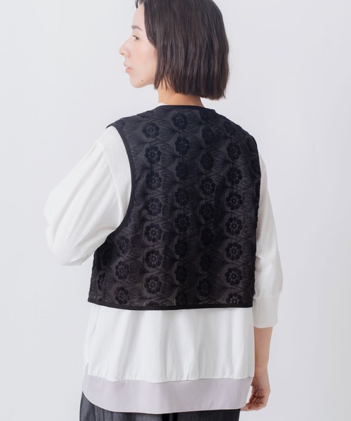 Kelen(ケレン)の「「KELEN / ケレン」シアー刺繍 ベスト(シャツ/ブラウス・レディース・チャコールグレー/ブラック/ライトグレー系/アイボリー・FREE)」の17枚目の写真