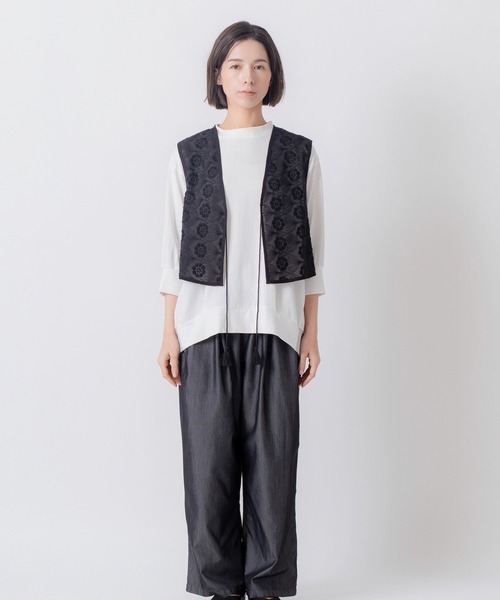 Kelen(ケレン)の「「KELEN / ケレン」シアー刺繍 ベスト(シャツ/ブラウス・レディース・チャコールグレー/ブラック/ライトグレー系/アイボリー・FREE)」の18枚目の写真