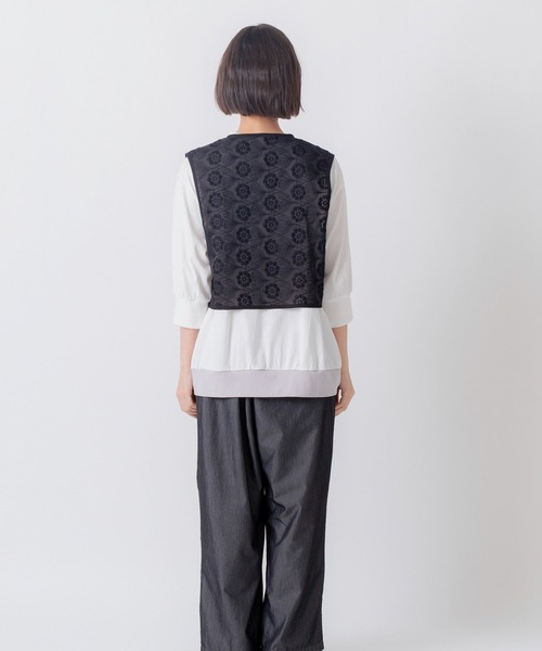 Kelen(ケレン)の「「KELEN / ケレン」シアー刺繍 ベスト(シャツ/ブラウス・レディース・チャコールグレー/ブラック/ライトグレー系/アイボリー・FREE)」の20枚目の写真