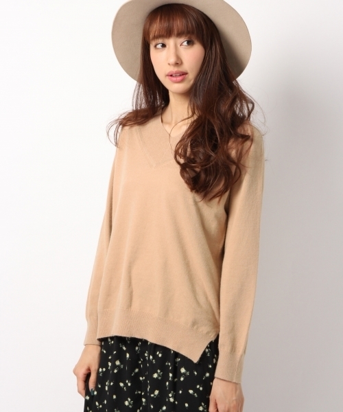 Heather(ヘザー)の「ハイゲージスリットVニット 712944(ニット/セーター・レディース・ベージュ/ネイビー/グレー/アイボリー/ピンク系その他/ライトピンク・FREE)」の4枚目の写真