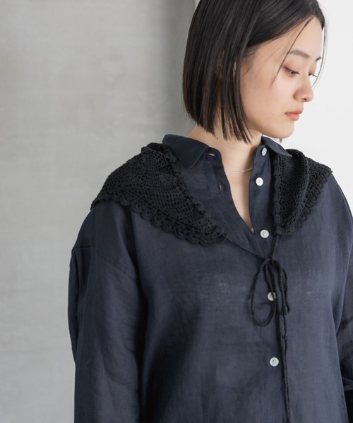 A part by（アパートバイ）の「クロシェトライアングルスカーフ（ストール/ショール・レディース・オフホワイト/ブラック・FREE）」の5枚目の写真