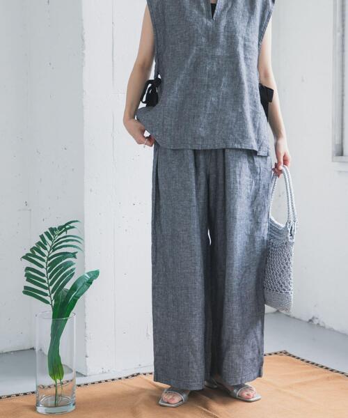 URBAN RESEARCH DOORS（アーバンリサーチドアーズ）の「ヘリンボーンリネンワイドギャザーパンツ（その他パンツ・レディース・グレー系その他・MEDIUM/SMALL）」の2枚目の写真