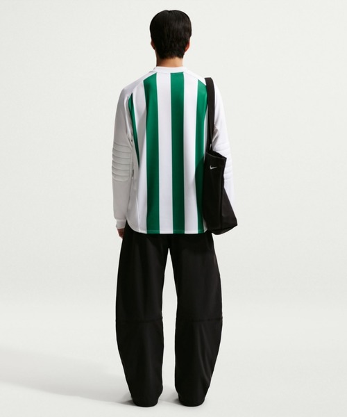 NIKE(ナイキ)の「ナイキ スポーツウェア クラブ メンズ ゴーリー トップス / Nike Sportswear Club Men's Goalie Top II4366-365 Malachite(ジャージ・メンズ・グリーン系その他2・L/M/XL/S/2XL)」の5枚目の写真