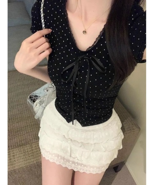 Ritzy(リッツィー)の「ドット柄レースアップ Tシャツ(Tシャツ/カットソー・レディース・ブラック/ブラック系・M/L)」の9枚目の写真