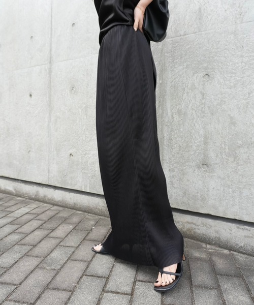 LAULEN(ローレン)の「micro pleated sheer skirt /マイクロプリーツ シアーロングスカート(スカート・レディース・アイボリー/ブラック/ブラウン・FREE)」の12枚目の写真