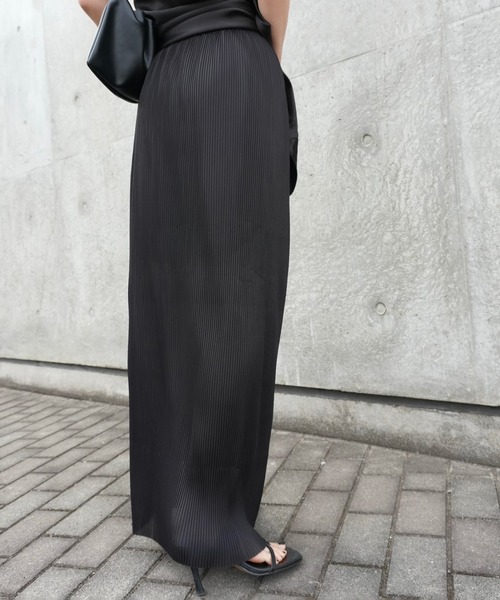 LAULEN(ローレン)の「micro pleated sheer skirt /マイクロプリーツ シアーロングスカート(スカート・レディース・アイボリー/ブラック/ブラウン・FREE)」の13枚目の写真