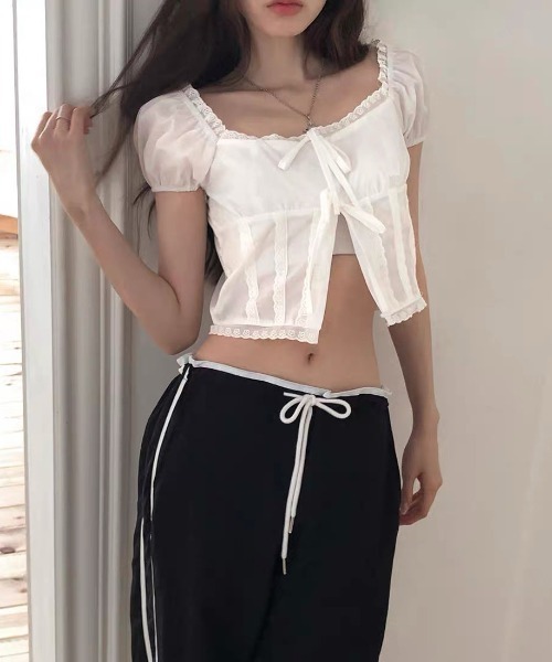 Vipoa（ヴィポア）の「Short frill puff blouse（シャツ/ブラウス・レディース・ブラック/ホワイト・FREE）」の6枚目の写真