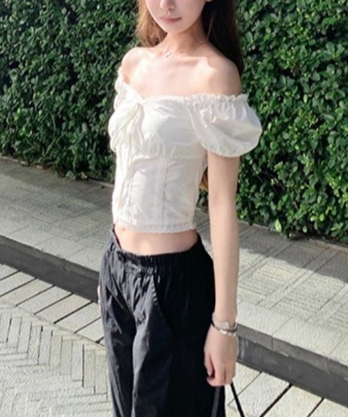Vipoa（ヴィポア）の「Short frill puff blouse（シャツ/ブラウス・レディース・ブラック/ホワイト・FREE）」の13枚目の写真