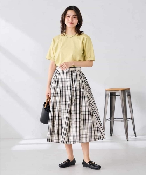 a.v.v(アーヴェヴェ)の「【接触冷感/UVカット/コットン100%/WEB限定】ロールアップハーフスリーブTシャツ(Tシャツ/カットソー・レディース・ミント/ネイビー/アイボリー/ブラック/ホワイト/クリーム/ブルー・36/38/40/42)」の13枚目の写真