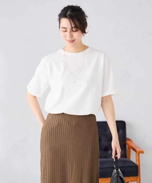 a.v.v(アーヴェヴェ)の「【接触冷感/UVカット/コットン100%/WEB限定】ロールアップハーフスリーブTシャツ(Tシャツ/カットソー・レディース・ミント/ネイビー/アイボリー/ブラック/ホワイト/クリーム/ブルー・36/38/40/42)」の12枚目の写真
