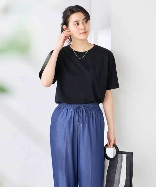 a.v.v(アーヴェヴェ)の「【接触冷感/UVカット/コットン100%/WEB限定】ロールアップハーフスリーブTシャツ(Tシャツ/カットソー・レディース・ミント/ネイビー/アイボリー/ブラック/ホワイト/クリーム/ブルー・36/38/40/42)」の21枚目の写真
