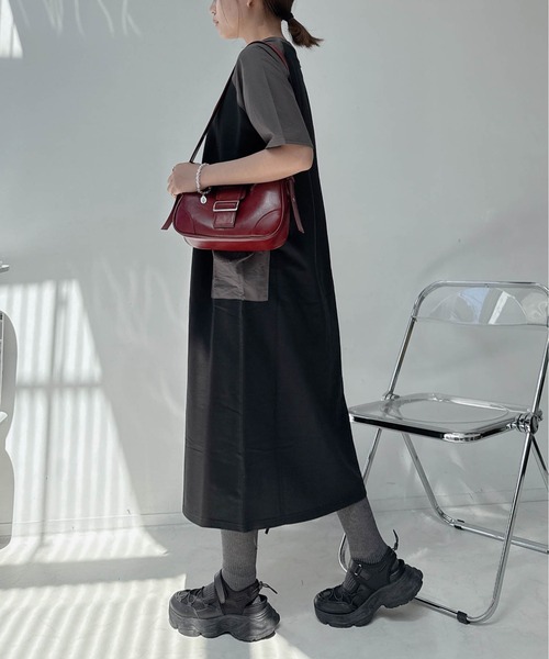 AS KNOW AS plus(アズノゥアズプラス)の「〇ゆったり楽ちん ラグランポケットドロスト付き Tシャツワンピース(ワンピース・レディース・カーキ/チャコールグレー/ブラック・FREE)」の11枚目の写真