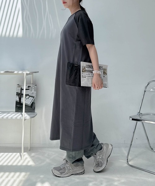 AS KNOW AS plus(アズノゥアズプラス)の「〇ゆったり楽ちん ラグランポケットドロスト付き Tシャツワンピース(ワンピース・レディース・カーキ/チャコールグレー/ブラック・FREE)」の6枚目の写真