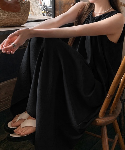 mielu(ミエル)の「Aラインリラックスロングワンピース(ワンピース・レディース・ミント/ブラック・LARGE/MEDIUM)」の7枚目の写真