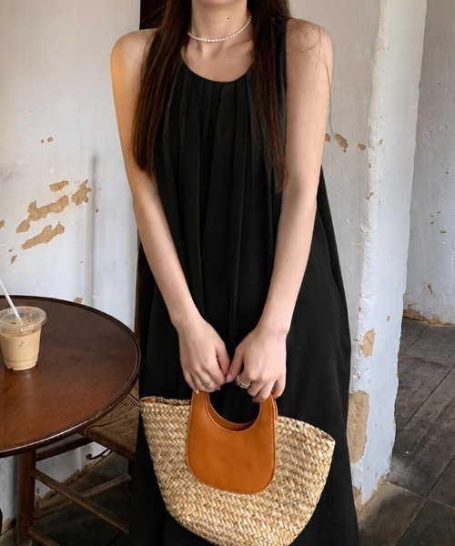 mielu(ミエル)の「Aラインリラックスロングワンピース(ワンピース・レディース・ミント/ブラック・LARGE/MEDIUM)」の8枚目の写真